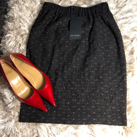 St. John Dresses & Skirts - 🎉NWT🎉 St. John Caviar Shimmer Multi Skirt